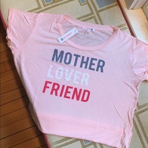 Size 0 tee by Sundry